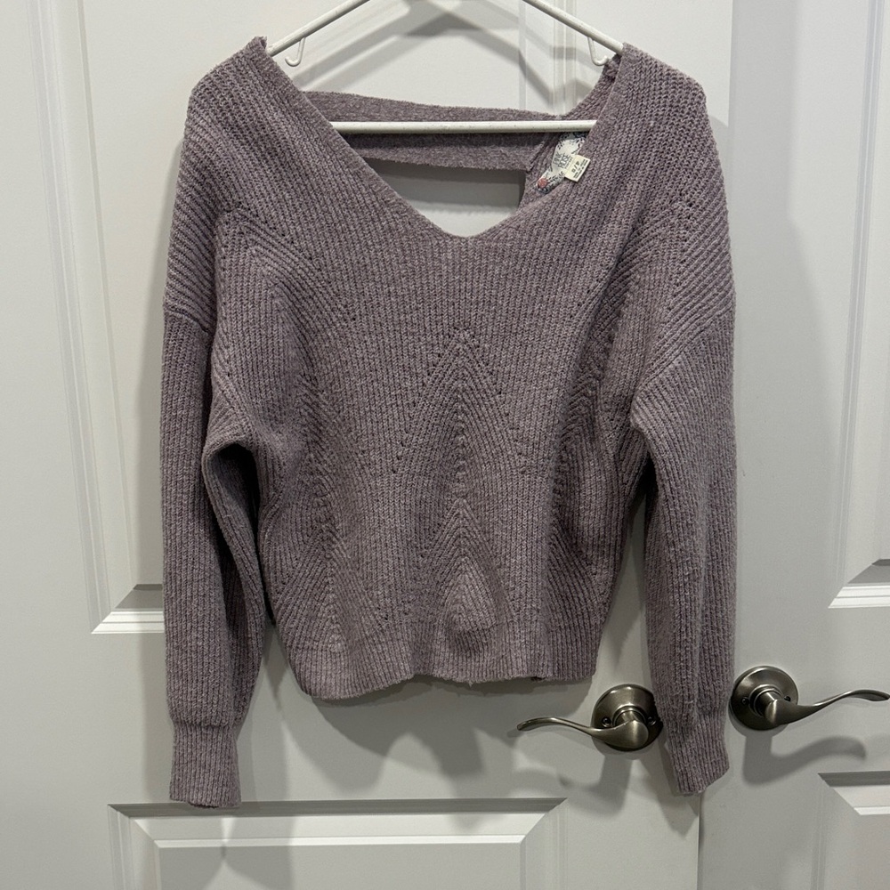V-Neck Pink Rose Vintage Purple Sweater